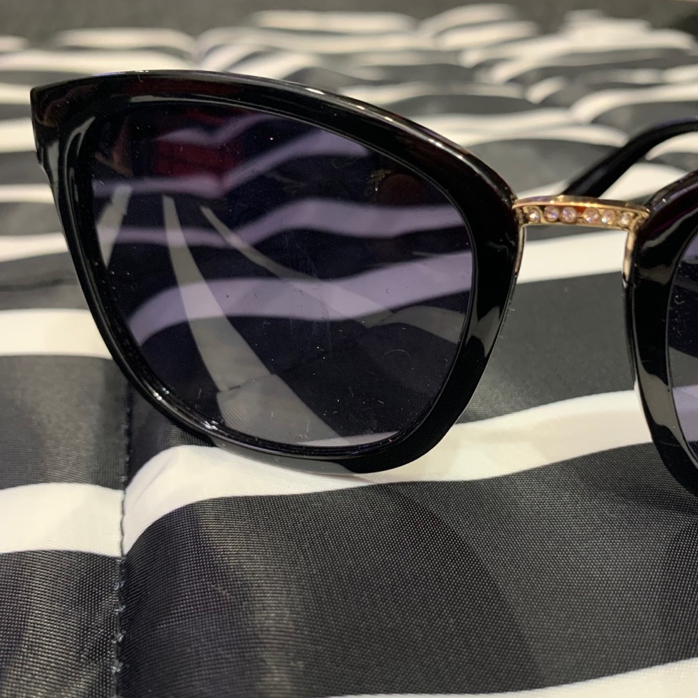 GUESS SHADES - Picture 5 of 7